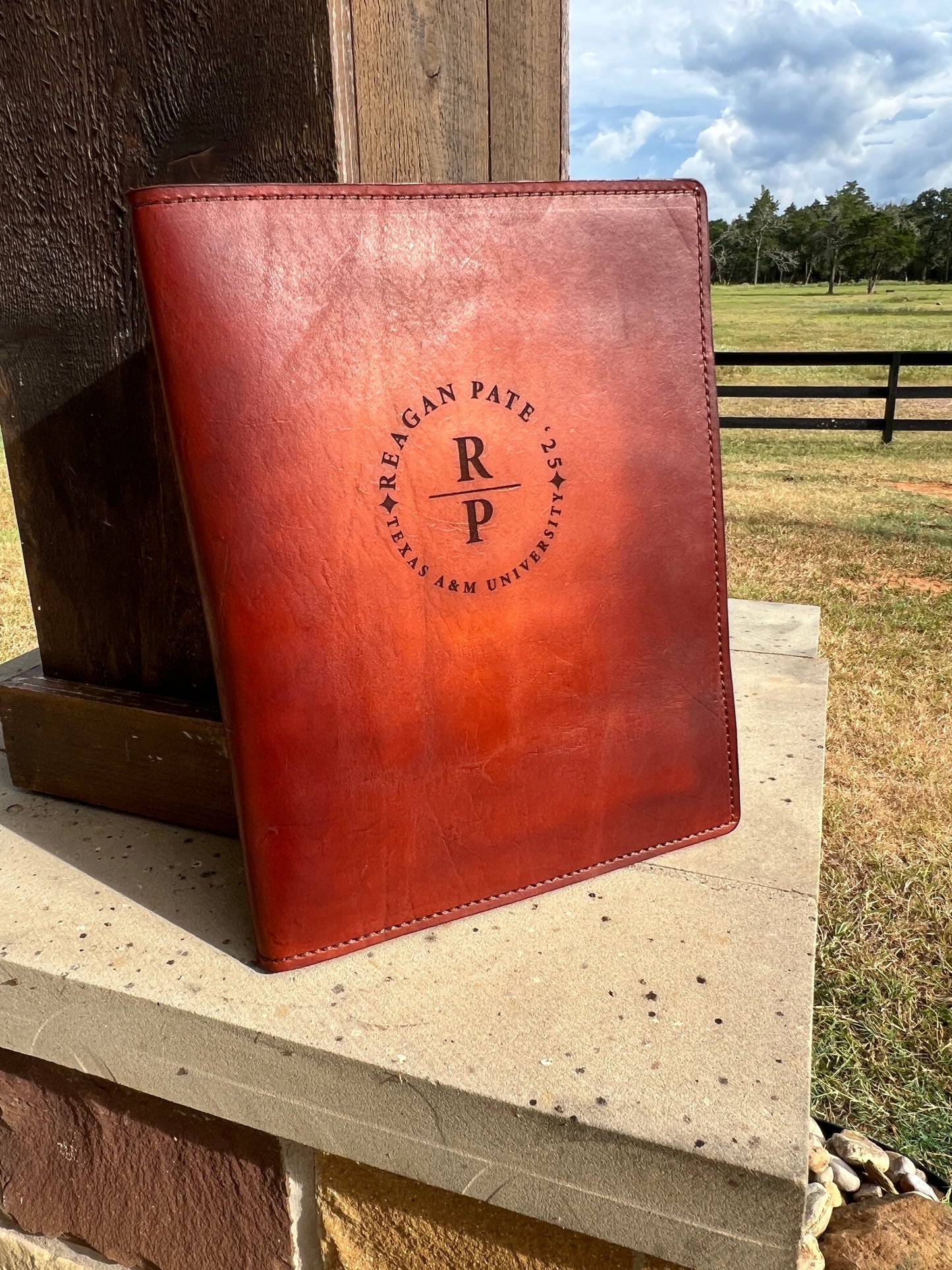 Handmade Leather Folio - PateRanchCreations