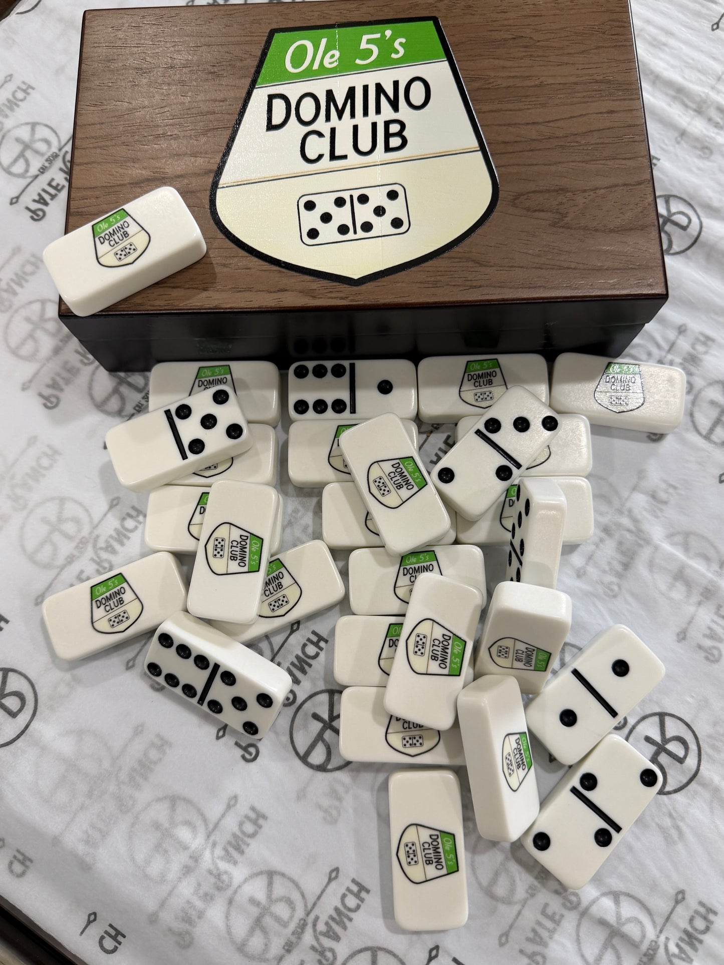 Custom Hunting Lodge Domino Set – Personalized UV-Printed Dominos in Premium Gift Box