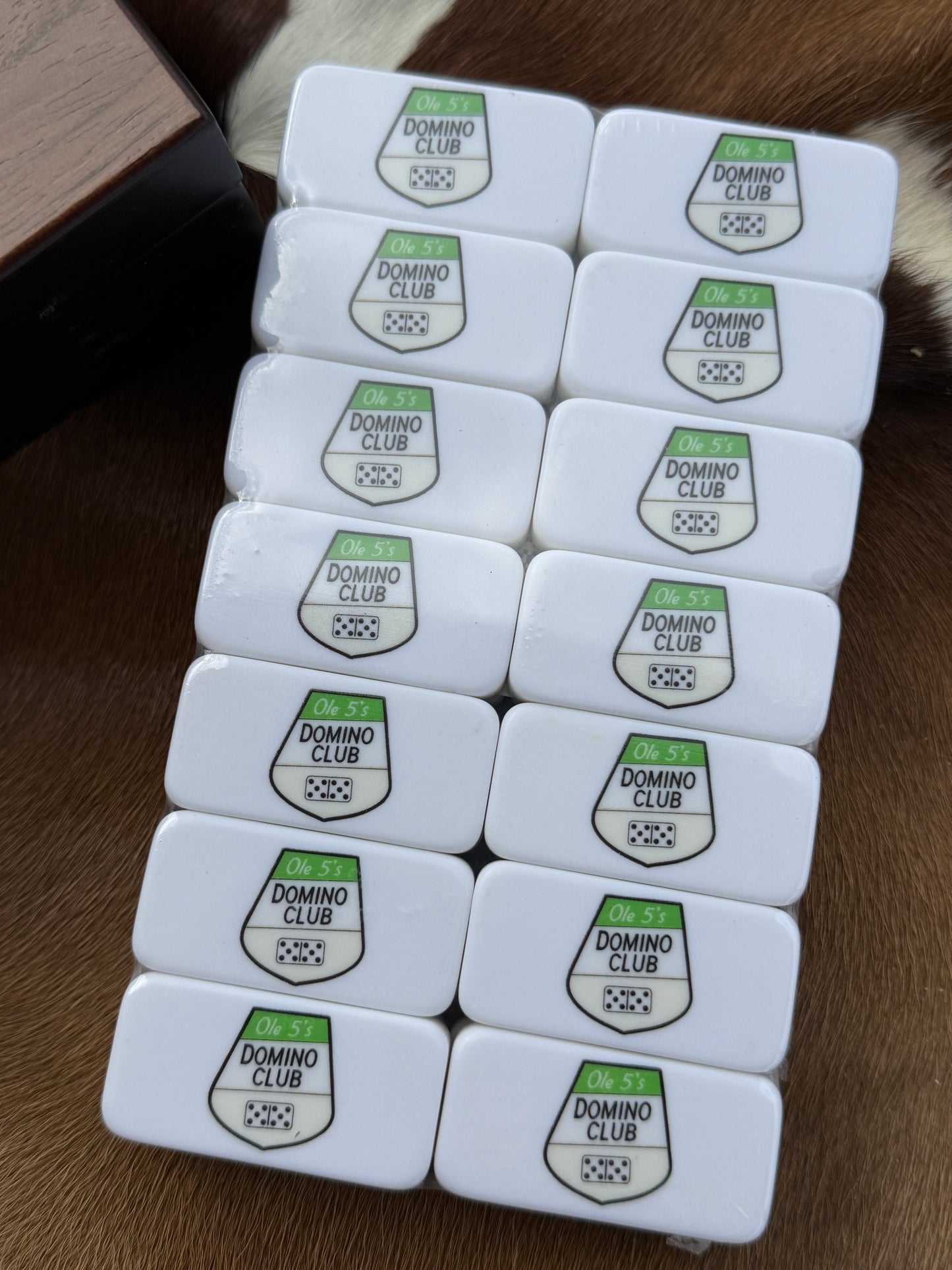 Custom Hunting Lodge Domino Set – Personalized UV-Printed Dominos in Premium Gift Box