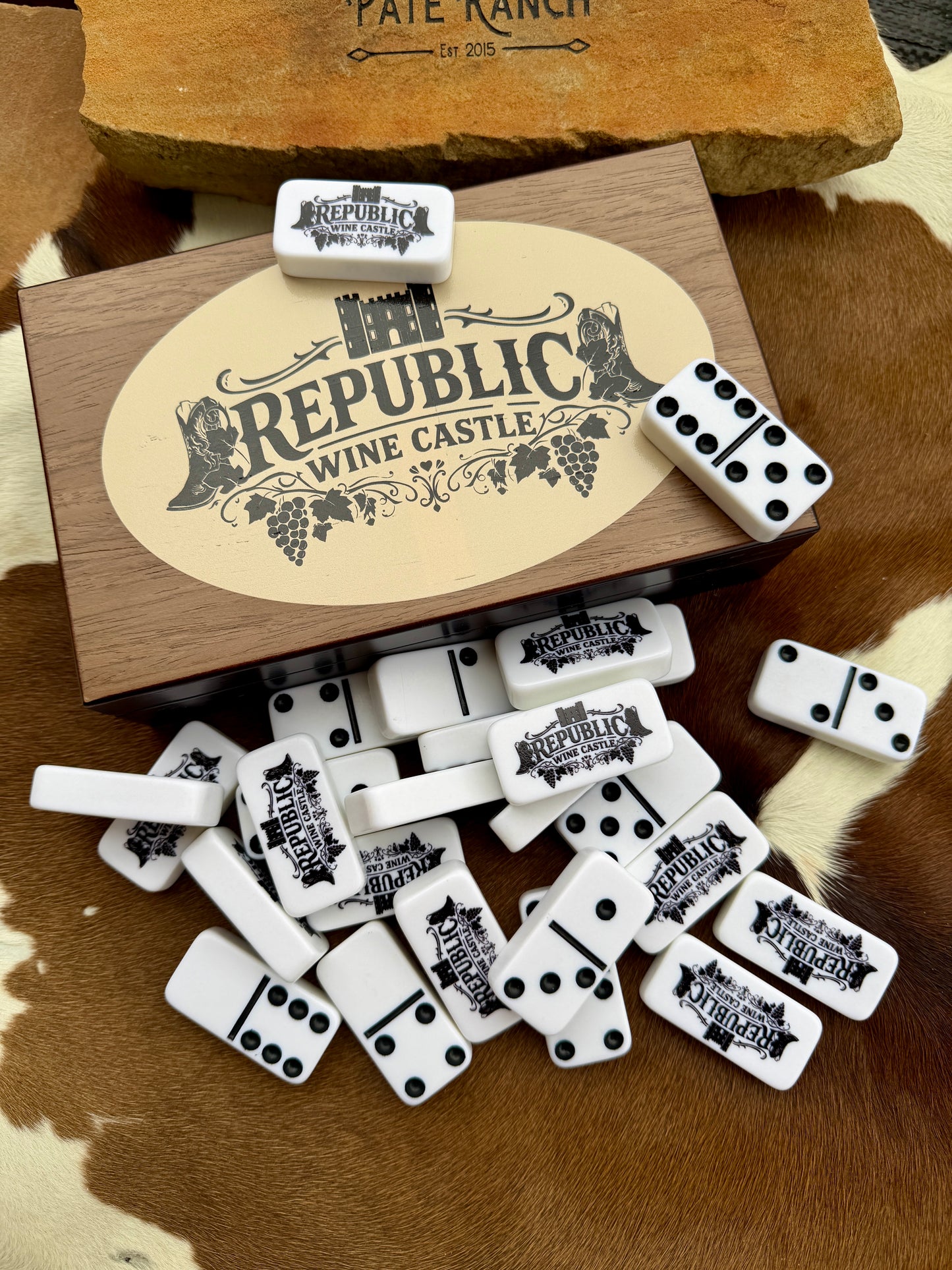 Custom Hunting Lodge Domino Set – Personalized UV-Printed Dominos in Premium Gift Box